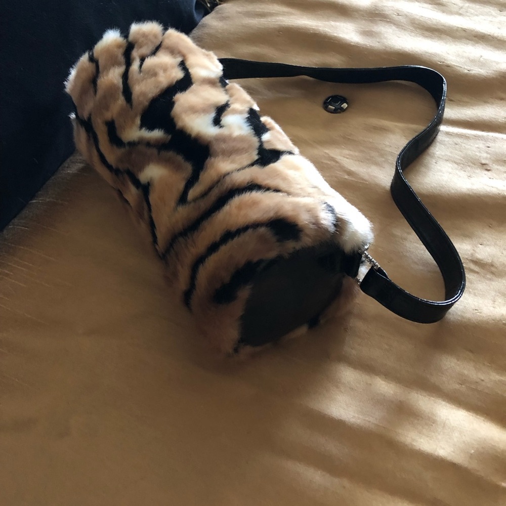 Shoulder bag